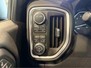 Miniature 13 GMC Sierra 1500 LTD AT4 2022