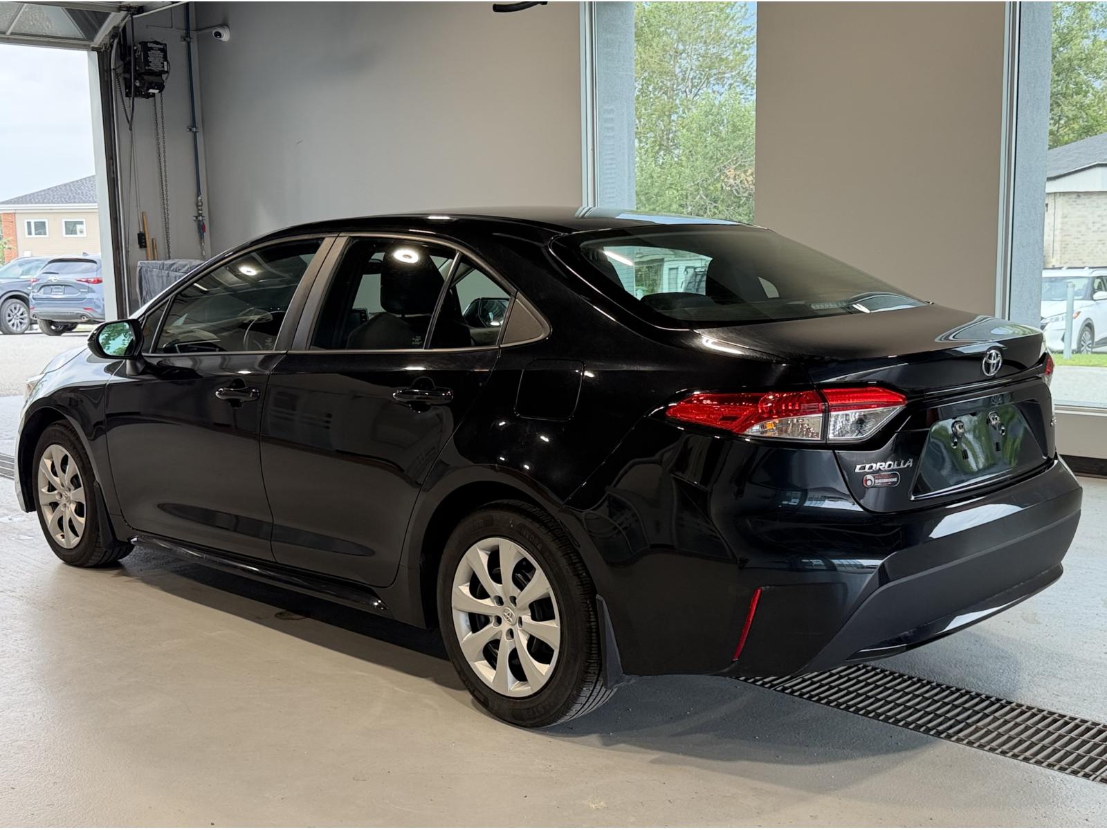 Toyota Corolla LE 2020 — photo 4