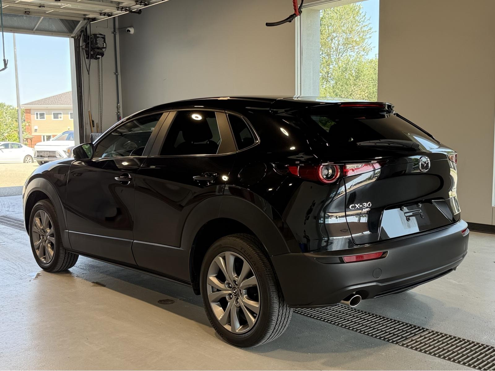Mazda CX-30 GS 2023 — photo 4