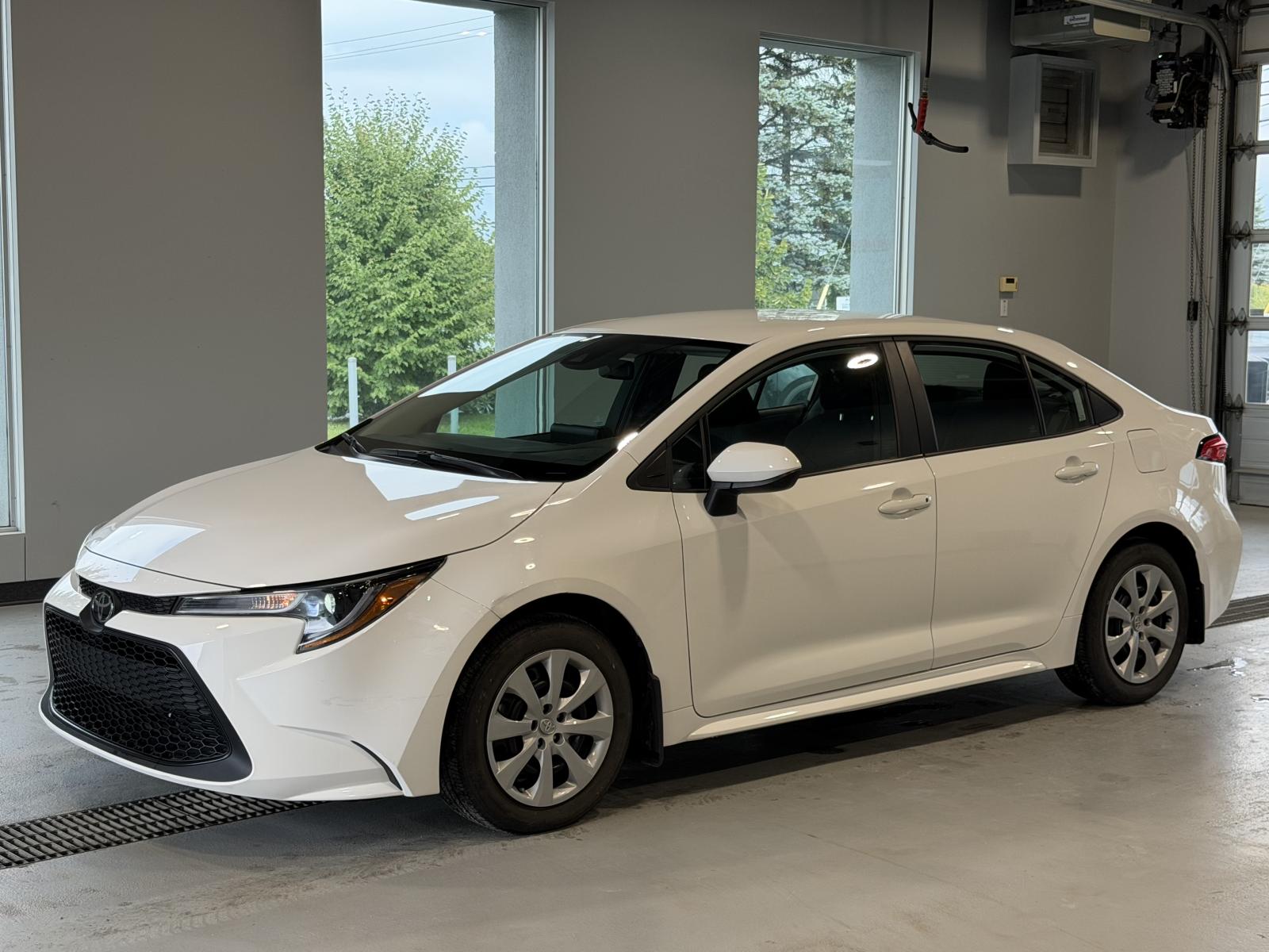 Toyota Corolla LE 2022
