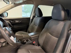 Thumbnail 10 Nissan Rogue SV 2020