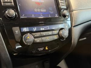 Thumbnail 19 Nissan Rogue SV 2020