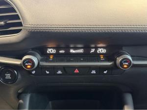 Thumbnail 18 Mazda Mazda3 GS 2023