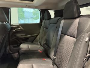 Thumbnail 9 Mitsubishi Outlander LE Premium 2022