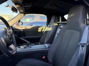 Miniature 8 Mazda Miata GS 2008