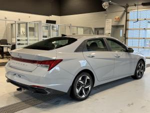 Miniature 6 Hyundai Elantra Luxury Luxury 2023