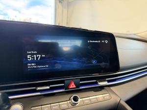 Miniature 16 Hyundai Elantra Luxury Luxury 2023