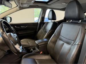 Miniature 10 Nissan Qashqai SV 2023