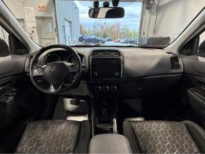 Thumbnail 20 Mitsubishi RVR ES 2023