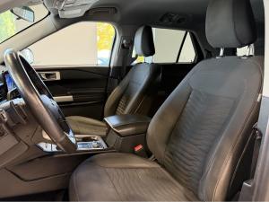 Miniature 13 Ford Explorer XLT 2020