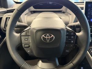 Miniature 13 Toyota BZ4X LE 2025