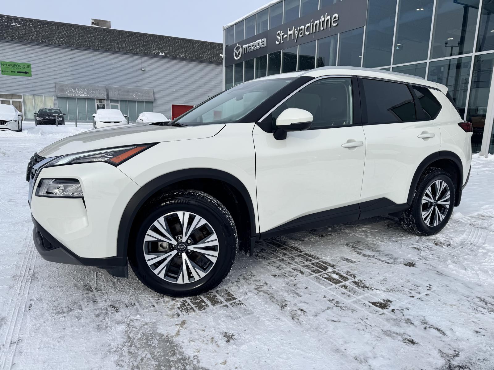 Image 3 Nissan Rogue SV 2023