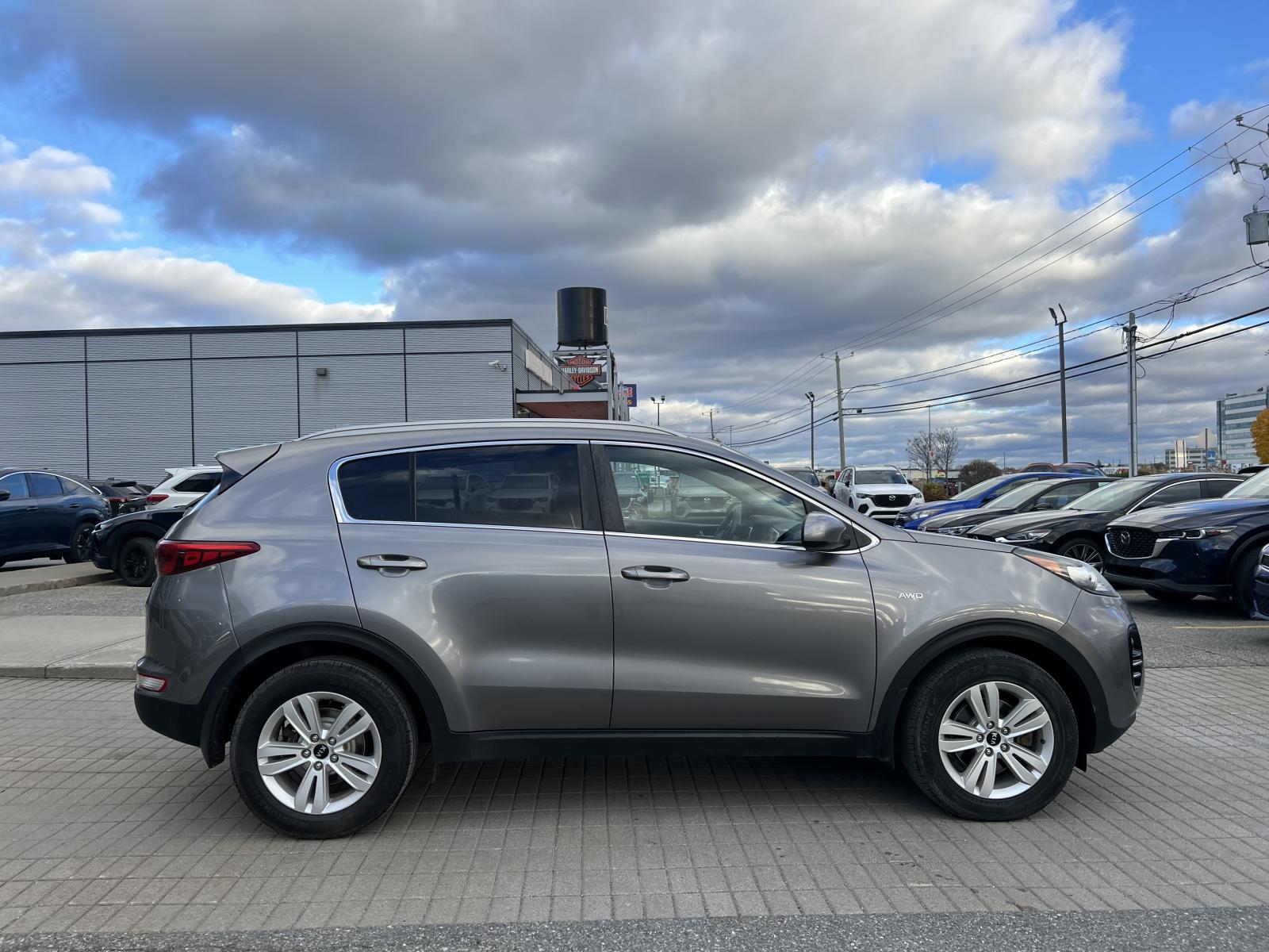 Kia Sportage LX 2018 — photo 7