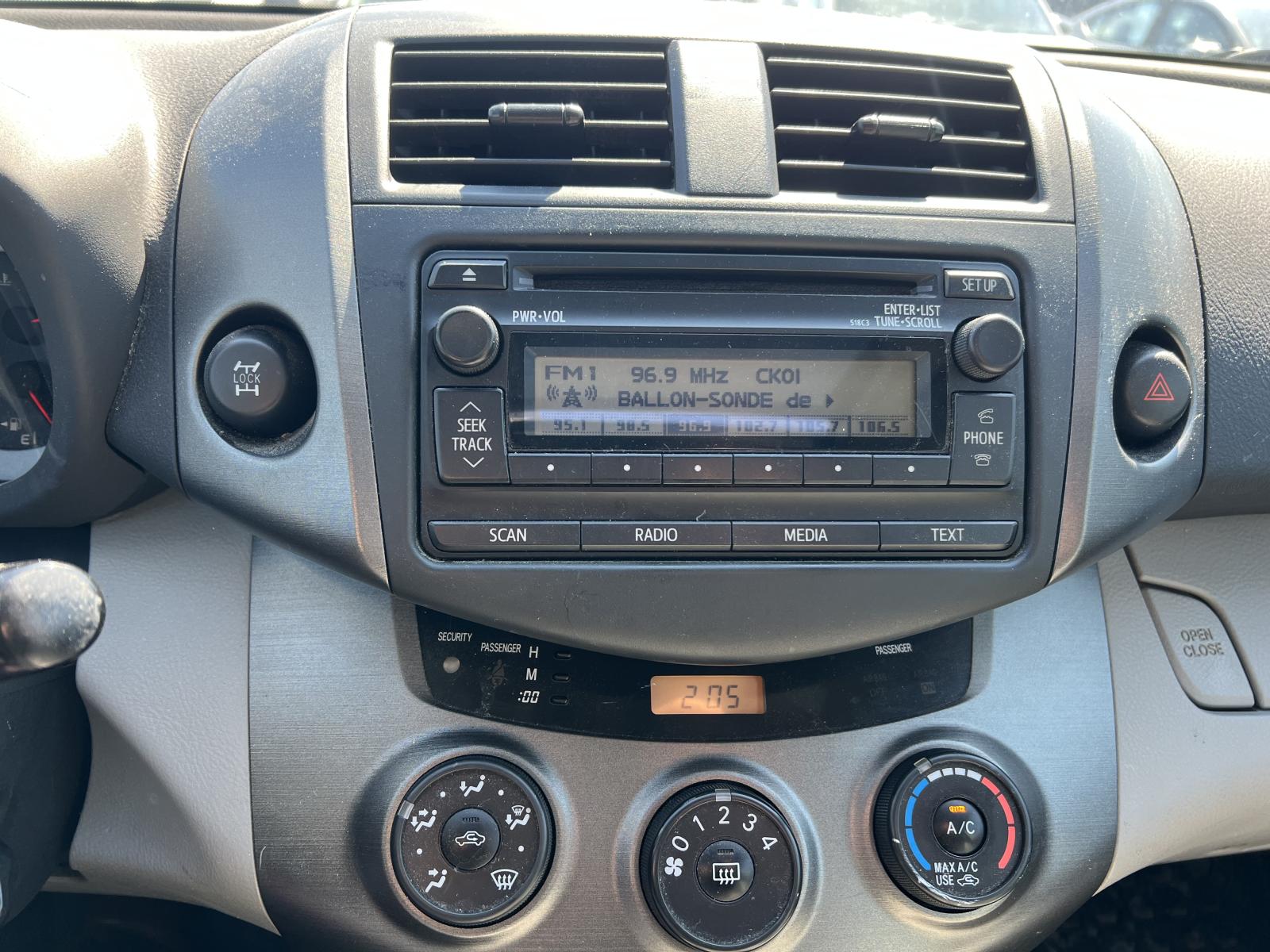 Image 15 Toyota Rav4 Base 2012