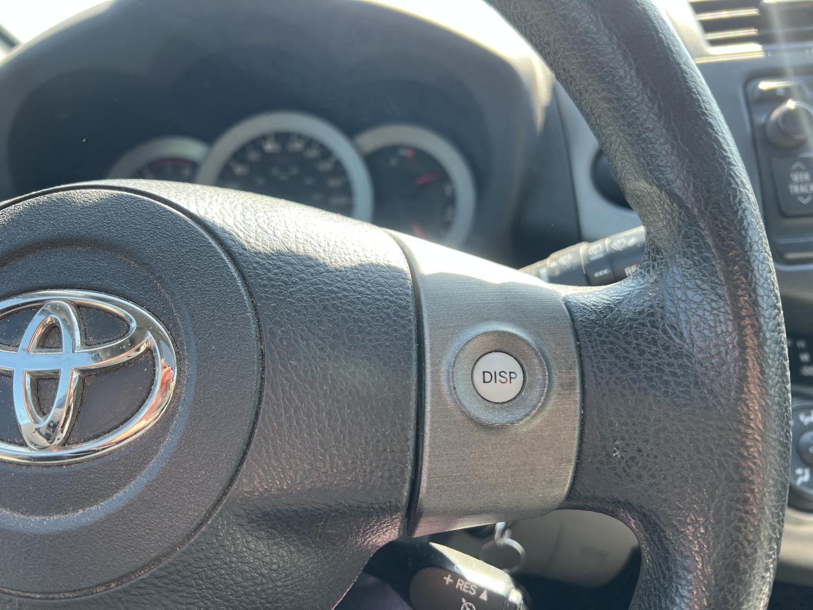 Image 18 Toyota Rav4 Base 2012