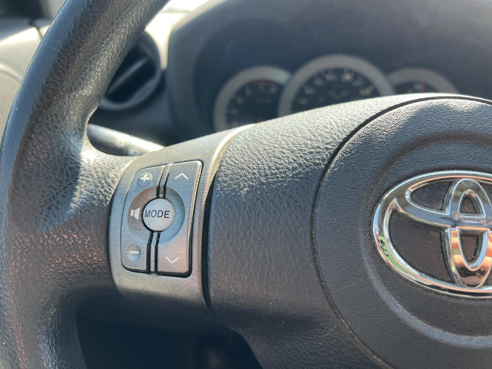 Image 17 Toyota Rav4 Base 2012