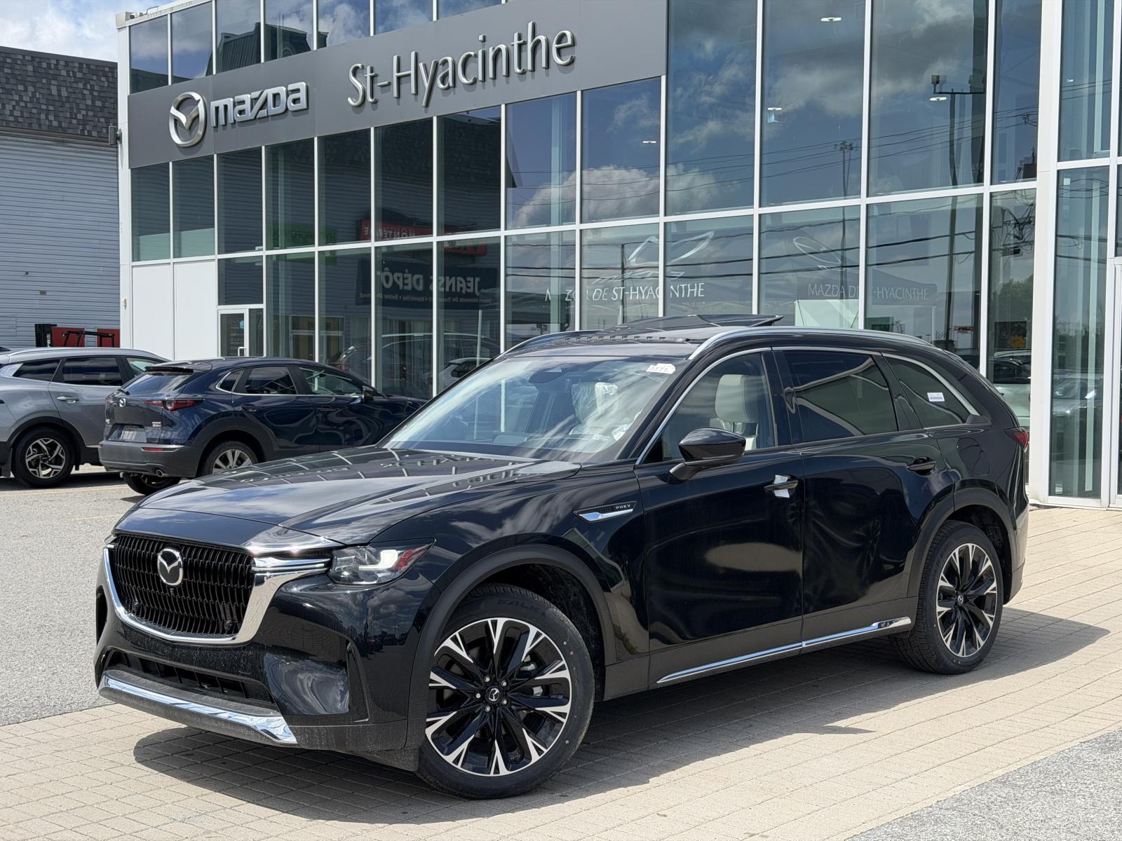 2025 Mazda CX-90 PHEV à vendre à Sherbrooke