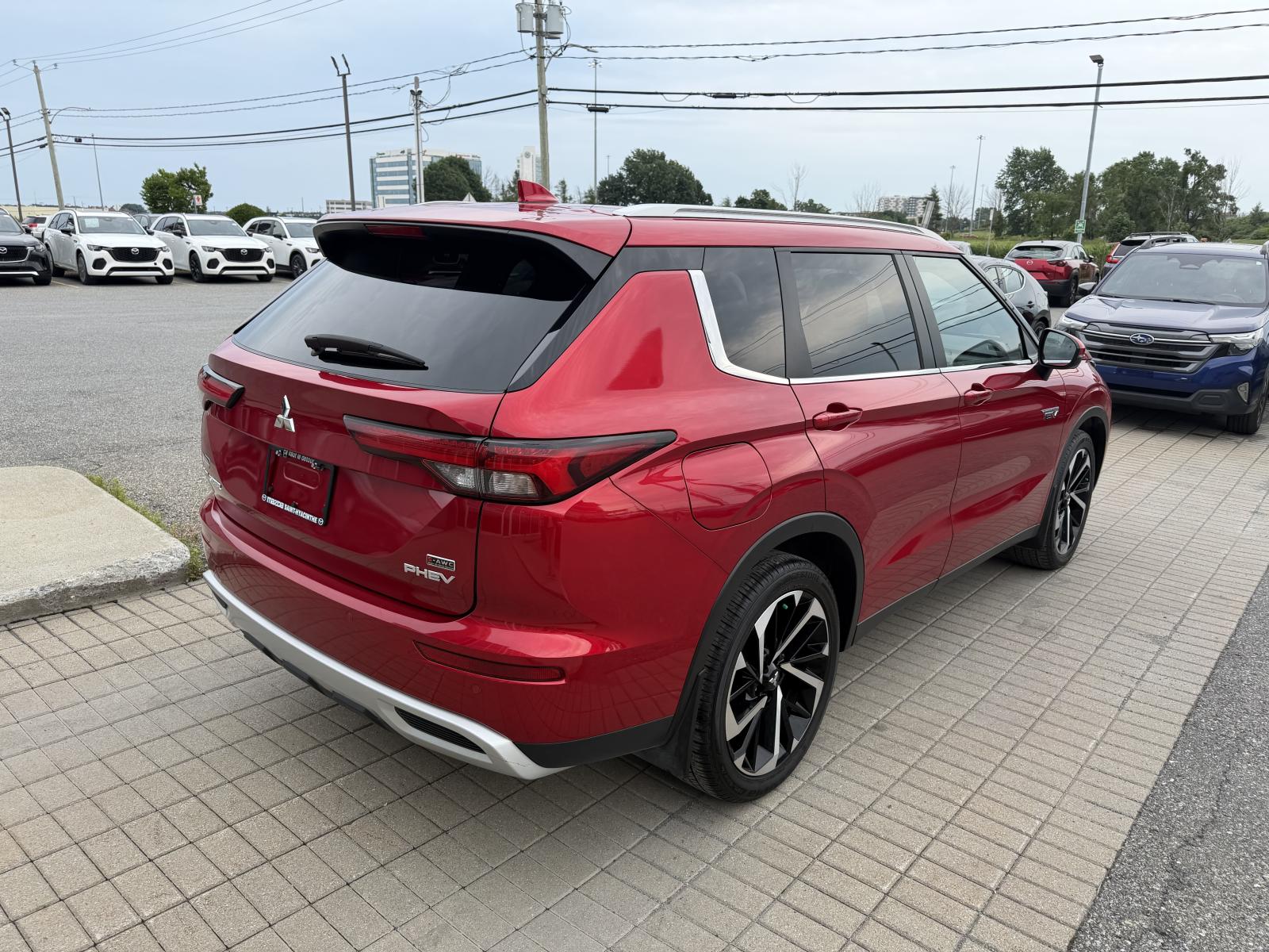 Mitsubishi Outlander SEL PHEV 2025 — photo 8