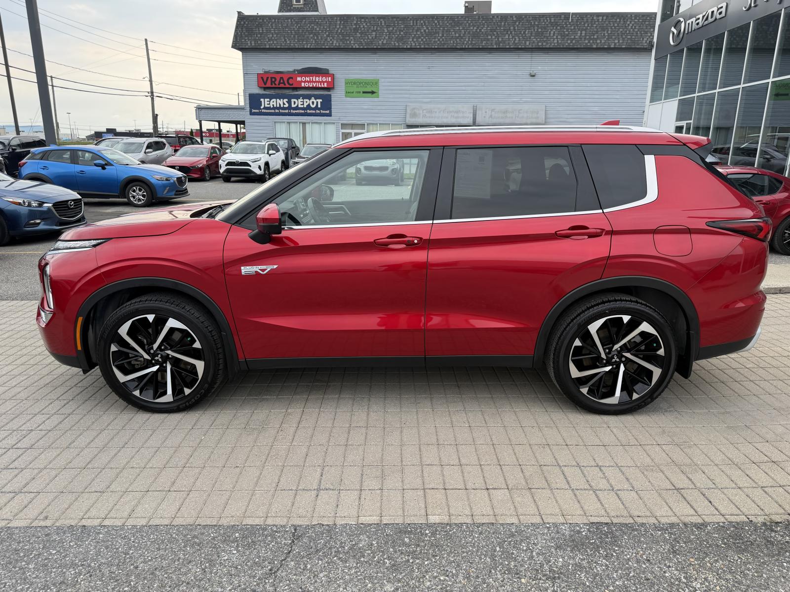 Mitsubishi Outlander SEL PHEV 2025 — photo 4