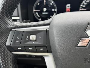 Miniature 19 Mitsubishi Outlander SEL PHEV 2025