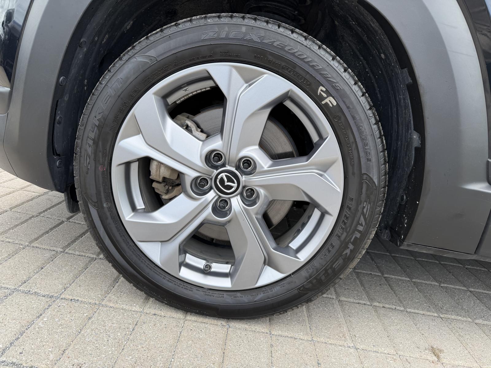 Mazda MX-30 GS 2023 — photo 7