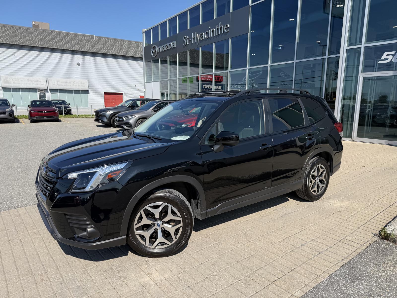 Subaru Forester 2.5i Touring 2023 — photo 3
