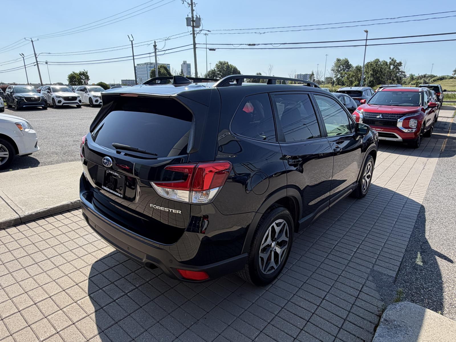Subaru Forester 2.5i Touring 2023 — photo 8