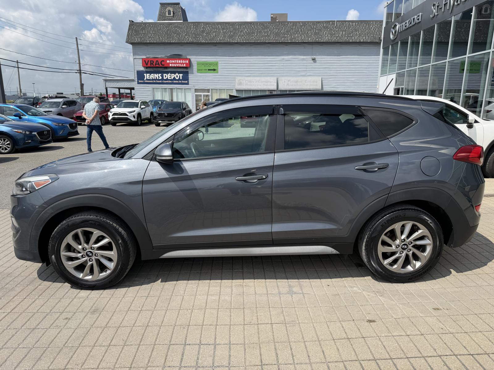 Hyundai Tucson SE 2017 — photo 4