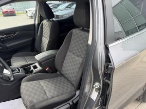 Miniature 14 Nissan Qashqai SV 2021