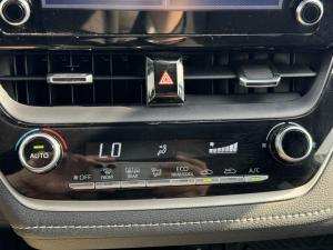Miniature 20 Toyota Corolla SE 2021