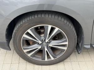 Miniature 13 Nissan Pathfinder Platinum 2018
