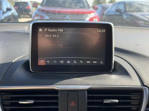 Miniature 19 Mazda Mazda3 GS 2016