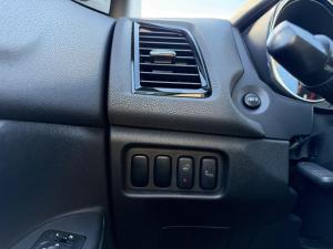 Thumbnail 18 Mitsubishi RVR LE 2021