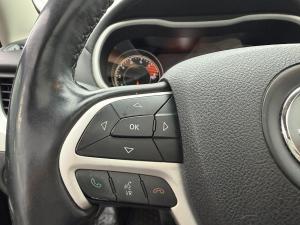 Miniature 22 Jeep Cherokee Overland 2016