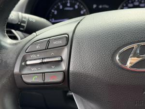 Miniature 18 Hyundai Elantra GT GL 2018