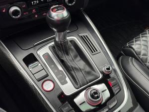 Miniature 24 Audi SQ5 Progressiv 2017