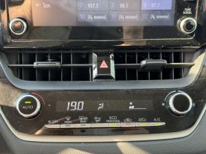Miniature 20 Toyota Corolla LE 2020