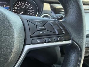 Thumbnail 17 Nissan Rogue SV 2018