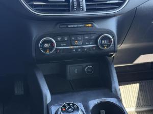 Thumbnail 23 Ford Escape Titanium 2020