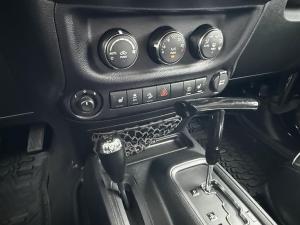 Thumbnail 23 Jeep Wrangler 75E Anniversaire 2016