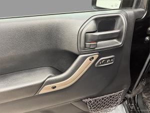 Thumbnail 14 Jeep Wrangler 75E Anniversaire 2016