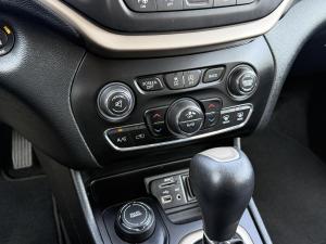 Miniature 20 Jeep Cherokee Limited 2016