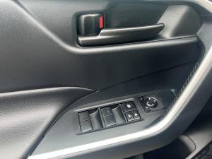 Miniature 14 Toyota Rav4 LE 2019