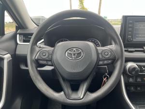 Miniature 18 Toyota Rav4 LE 2019