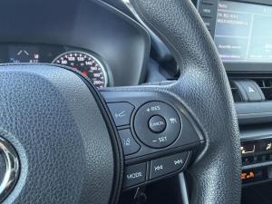 Thumbnail 18 Toyota Rav4 LE 2020