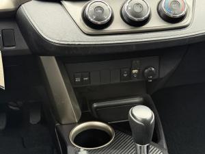 Thumbnail 20 Toyota Rav4 LE 2014