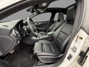 Miniature 14 Mercedes-Benz CLA CLA250 2018