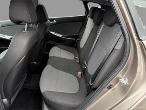 Miniature 22 Hyundai Accent GL 2013