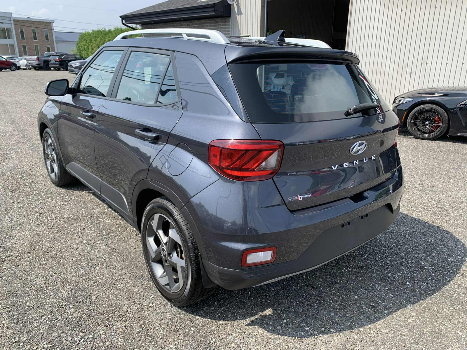 Hyundai Venue Ultimate Urban Denim 2021 — photo 5
