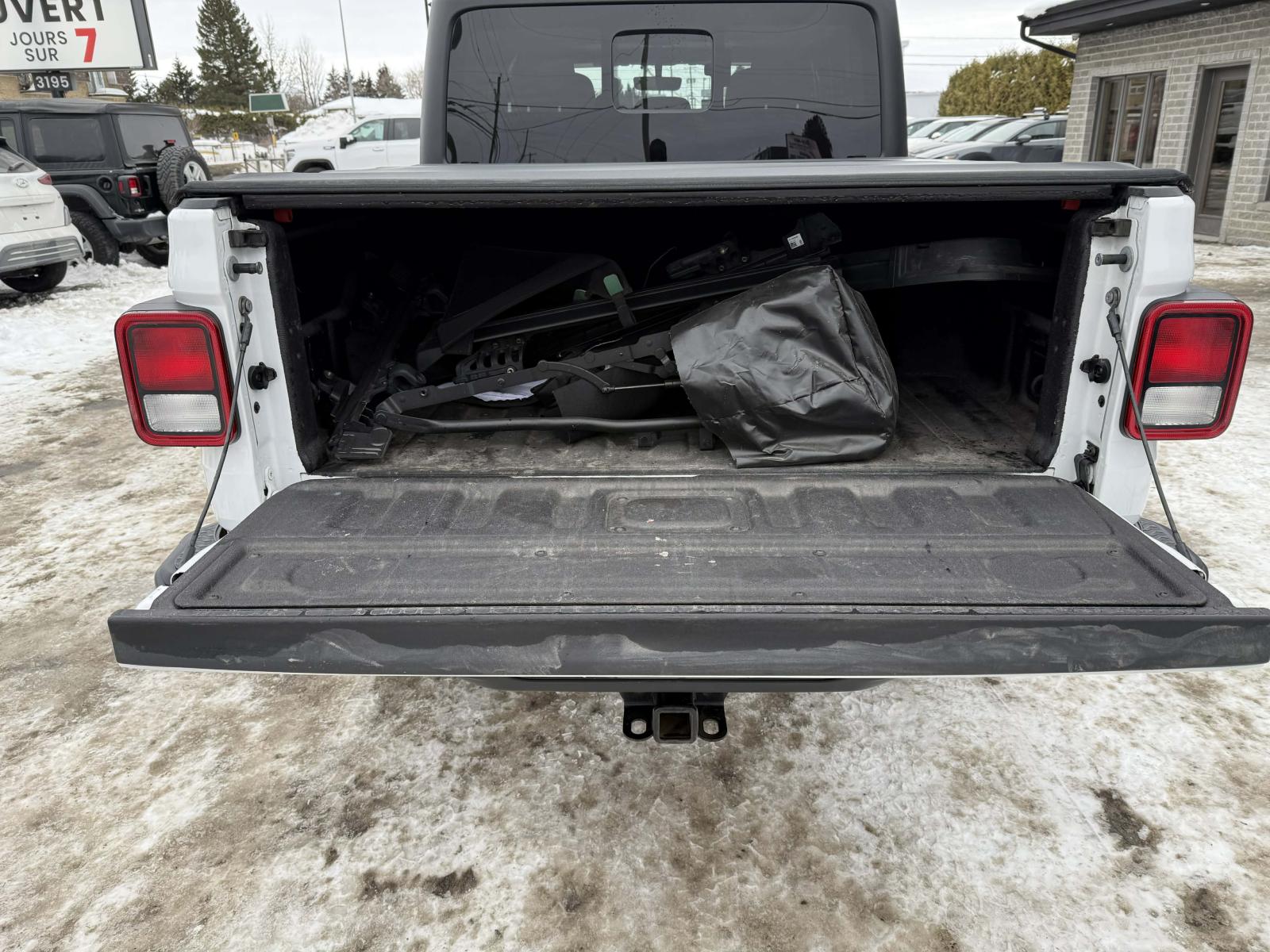 Image 9 Jeep Gladiator Willy's 2022